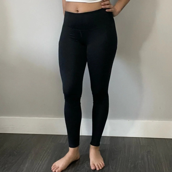 🖤 Aerie Black Leggings with  Pockets - Woman’s Size XS 🌟 - Picture 2 of 10
